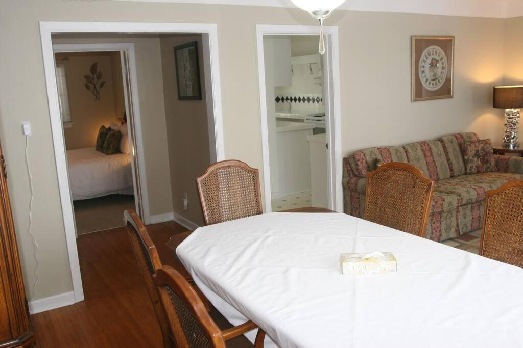Niagara Riverview Closest To Falls, Free Breakfast Delivered Daily ภายนอก รูปภาพ